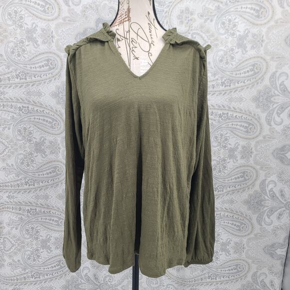 bobeau Tops - Bobeau Stitch FIx smocked shoulder ruffle trim long sleeve blouse Size Large